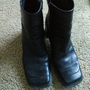 BP BLACK LEATHER BOOTIES